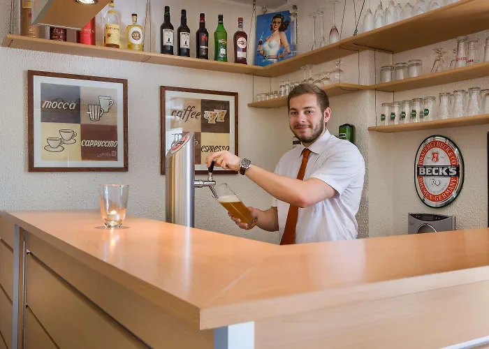 酒店 Acora Living The 3*